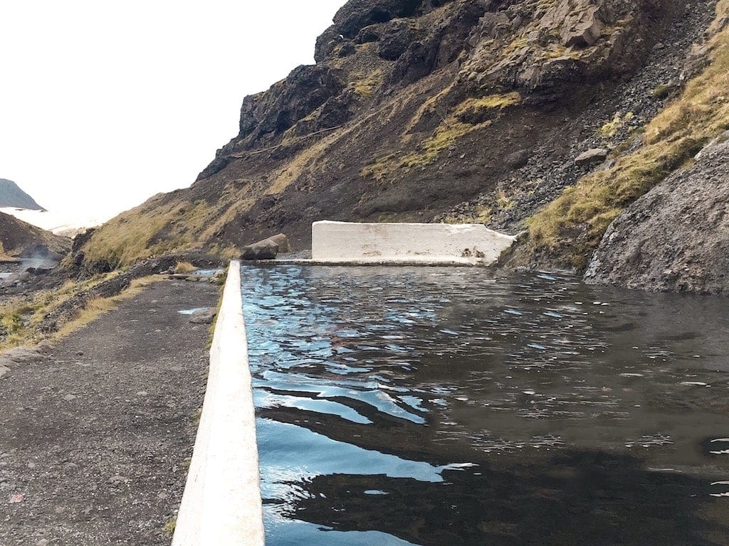 Iceland's Ring Road: Seljavallalaug pool 