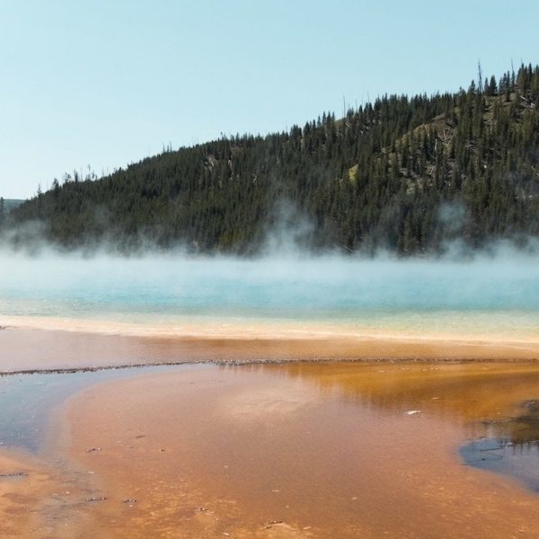 Attractions in Yellowstone: Grand Prismatic Spring
