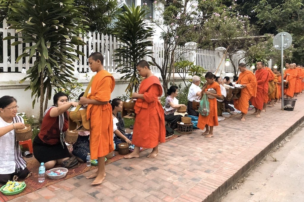 Things to Do in Luang Prabang: Morning Alms