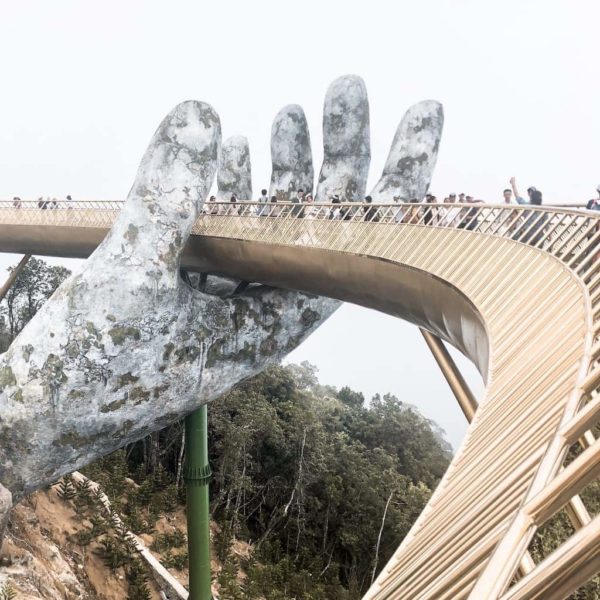 Golden Bridge in Vietnam: Cau Vang